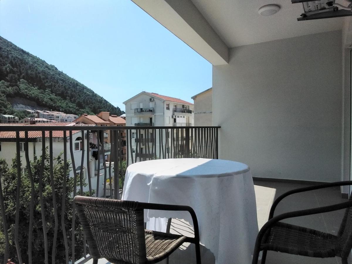 Yeshill Homes * Budva